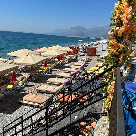 Gueden-pearl Aparthotel 5*