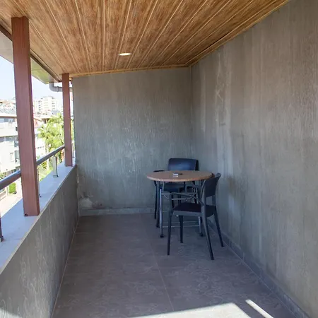 Gueden-pearl Aparthotel 5*